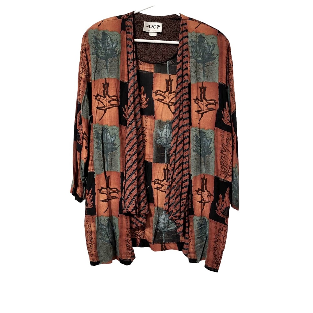 👚5for$15!🕶️A.K.F. Medium cardigan with matching large skirt.